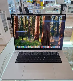 Photo - New Laptop Apple MacBook Pro 2021 M1 16GB Apple M1 Pro SSD 1T