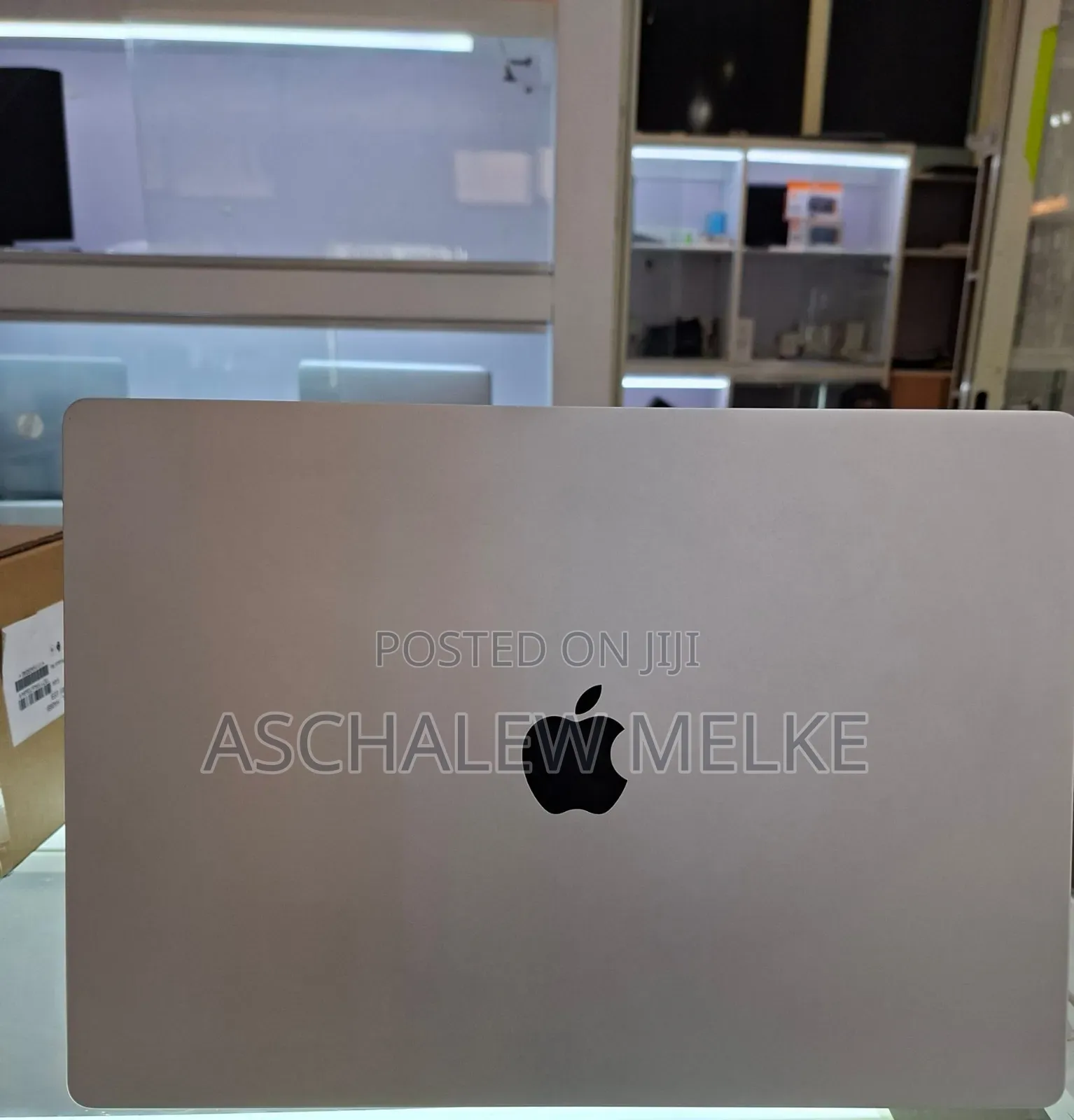 New Laptop Apple MacBook Pro 2021 M1 16GB Apple M1 Pro SSD 1T