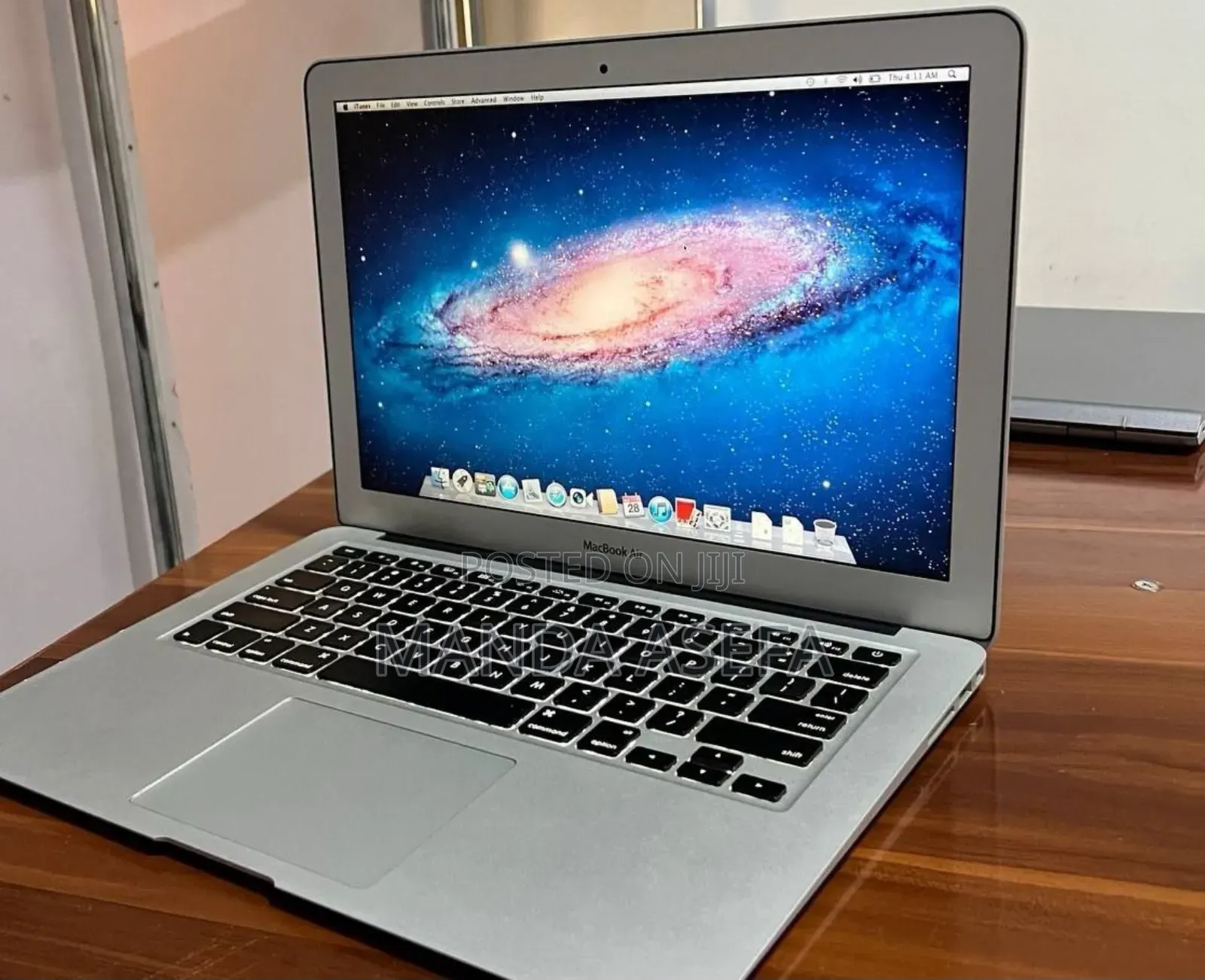 New Laptop Apple MacBook Air 2015 8GB Intel Core I5 SSD 256GB