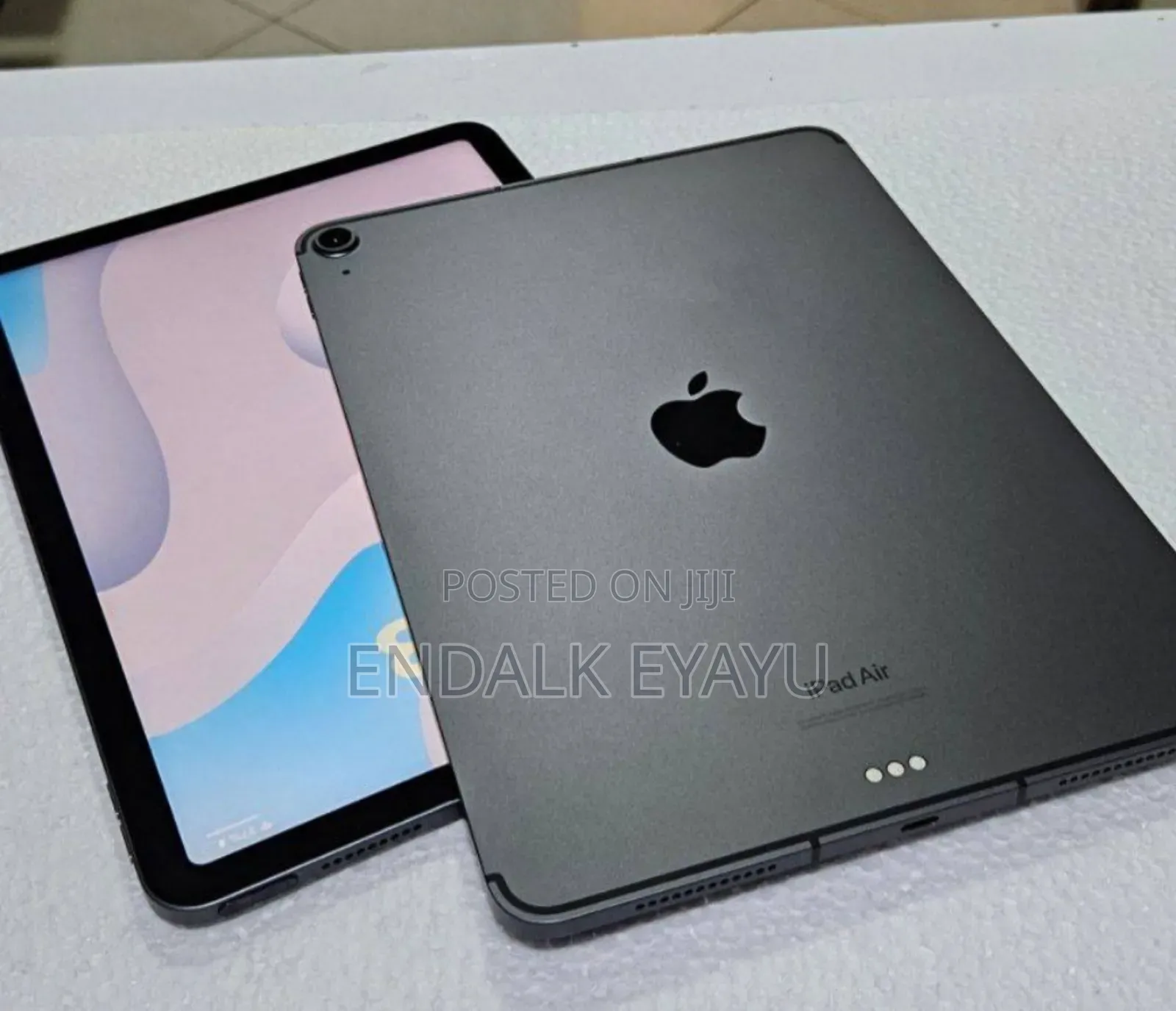 New Apple iPad Air 64 GB