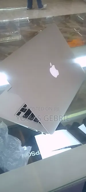 New Laptop Apple MacBook Air 2015 8GB Intel Core I5 SSD 256GB