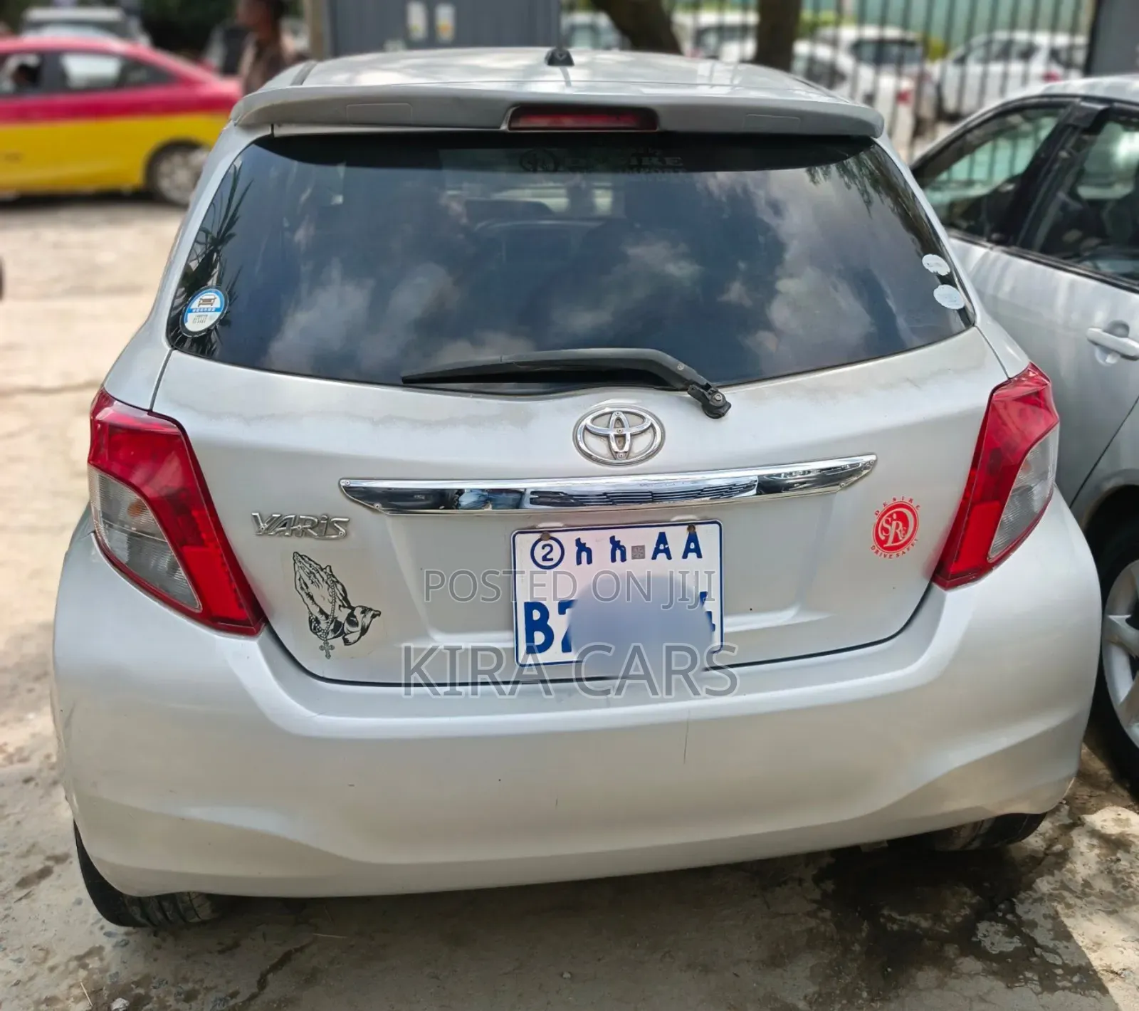 Toyota Yaris 2012 Silver