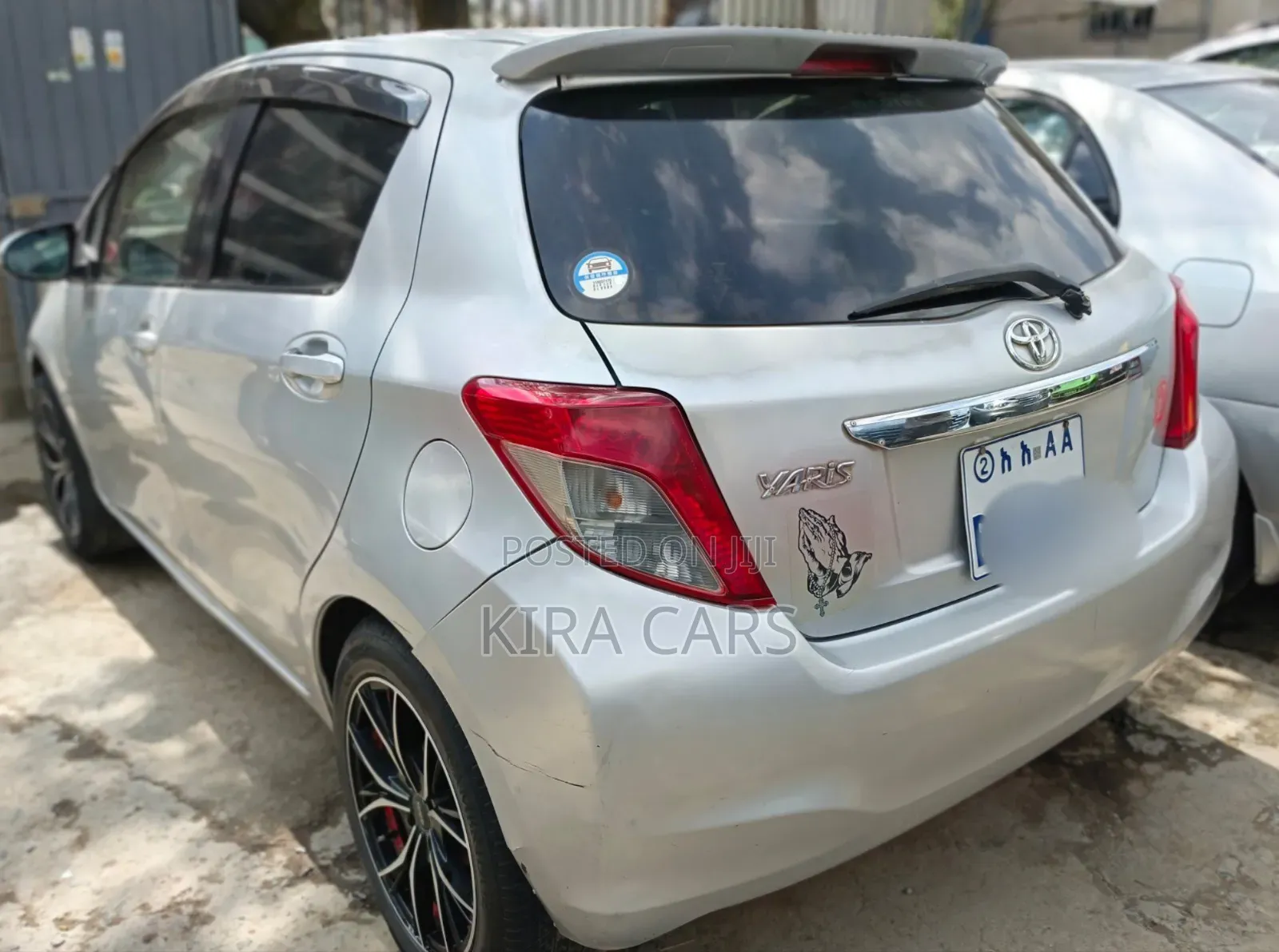 Toyota Yaris 2012 Silver
