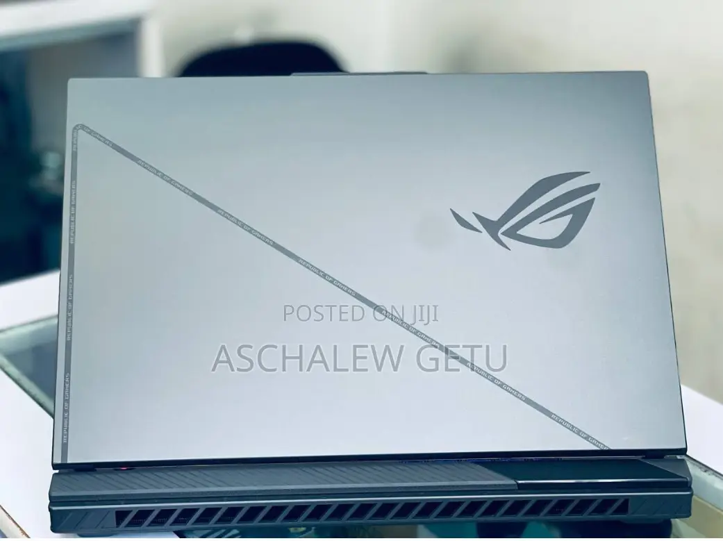 New Laptop Asus ROG Strix G15 16GB Intel Core I9 SSD 1T