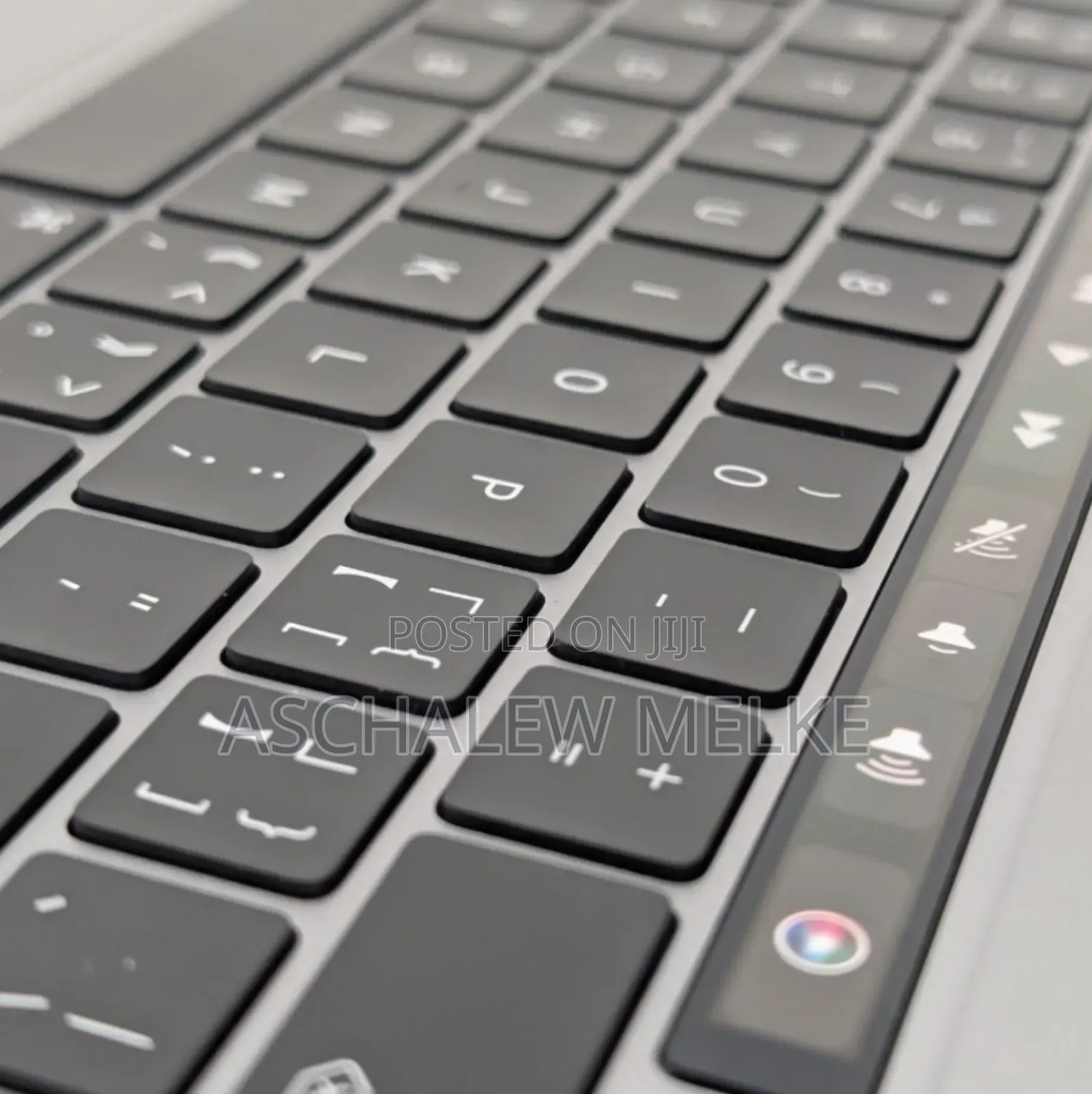 New Laptop Apple MacBook Pro 2022 M2 8GB Apple M2 SSD 256GB