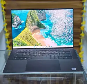 New Laptop Dell XPS 15 16GB Intel Core I7 SSD 512GB