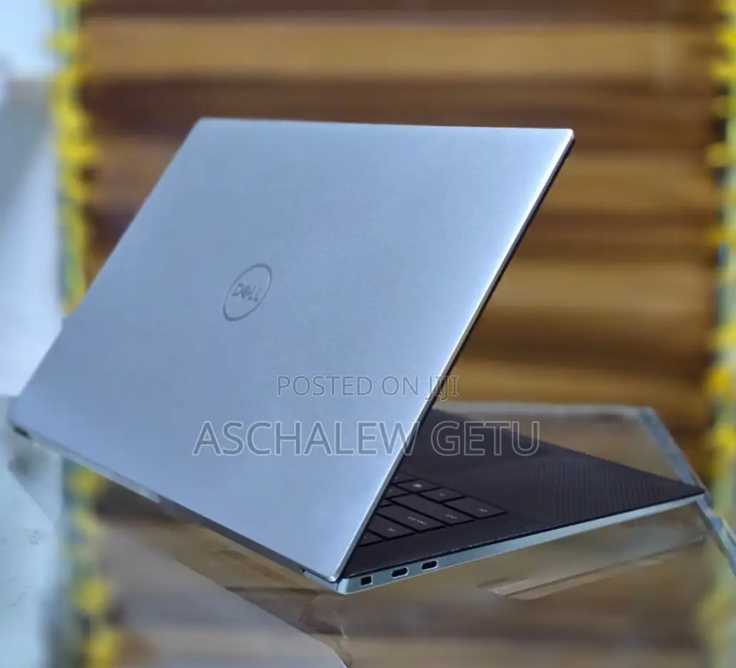 New Laptop Dell XPS 15 16GB Intel Core I7 SSD 512GB