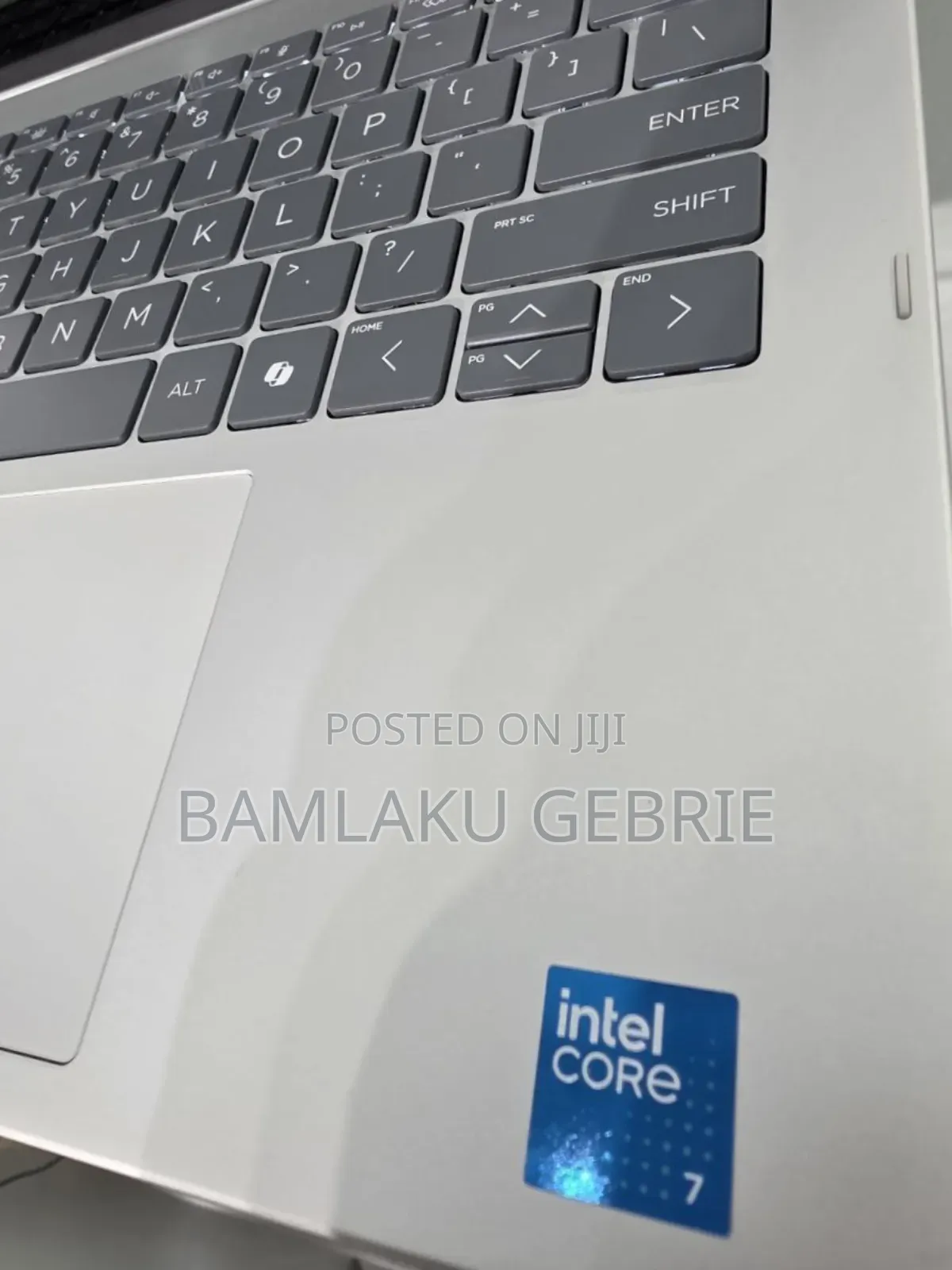 New Laptop HP OmniBook 5 Flip 16GB Intel Core 7 SSD 512GB