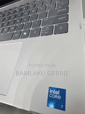 New Laptop HP OmniBook 5 Flip 16GB Intel Core 7 SSD 512GB