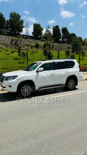 Toyota Land Cruiser Prado 2.8 2020 White