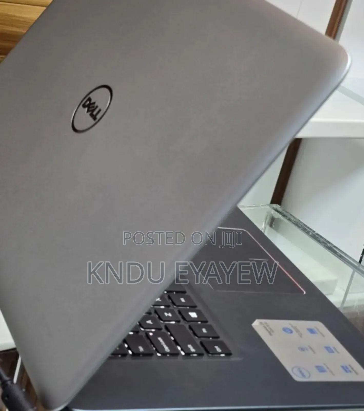 New Laptop Dell Inspiron 15 8GB Intel Core I7 SSD 1T