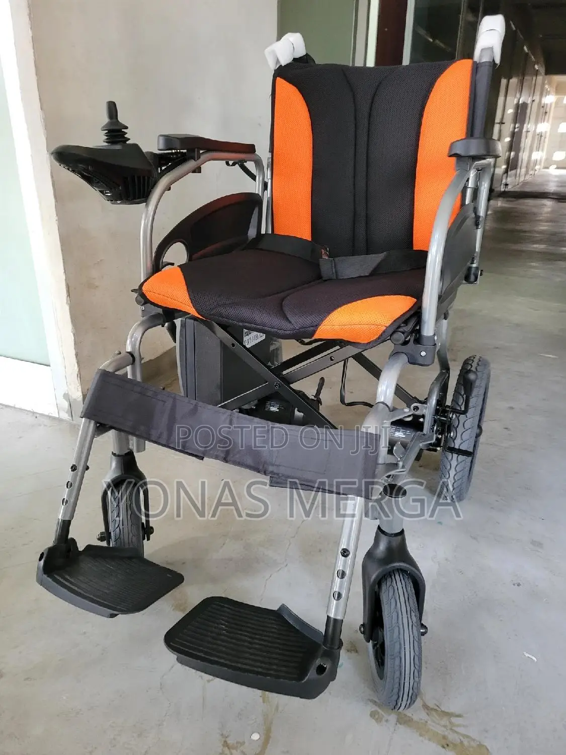 Motorized Wheelchair卝鑫lithium Battery Charges簽፱charges Very Quickly