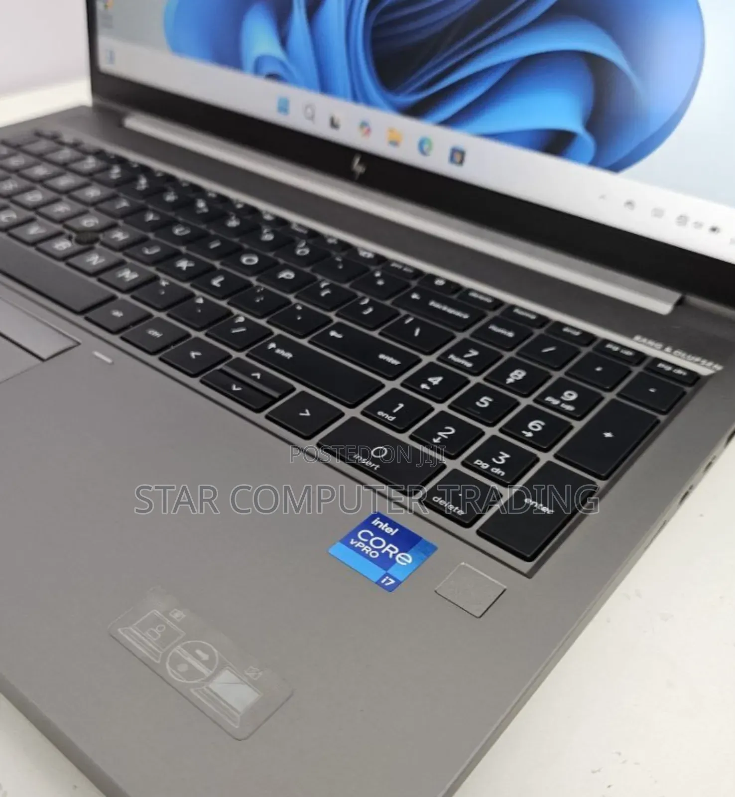 New Laptop HP ZBook Studio G8 16GB Intel Core I7 SSD 1T
