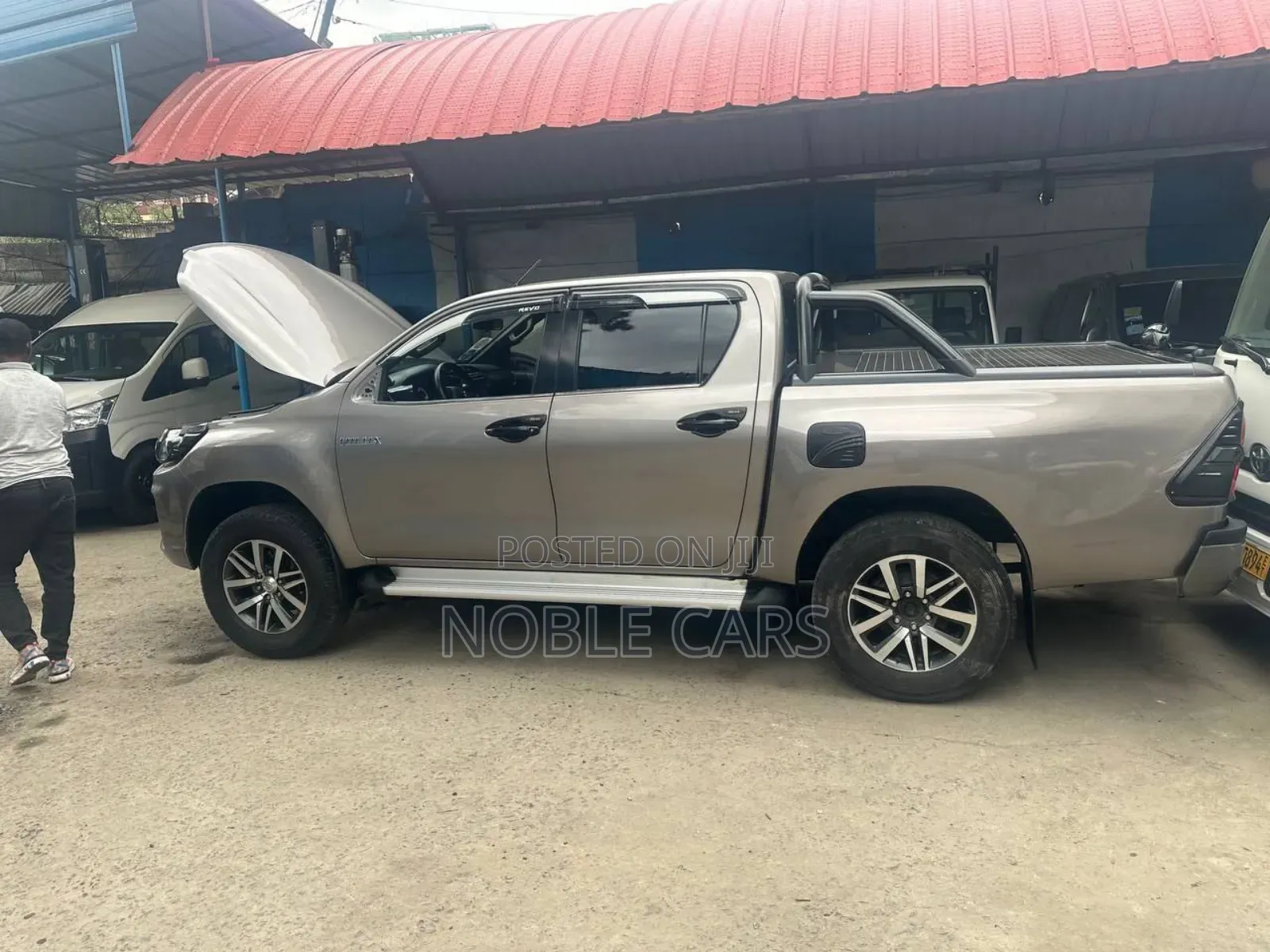 Toyota Hilux 2019 Gold
