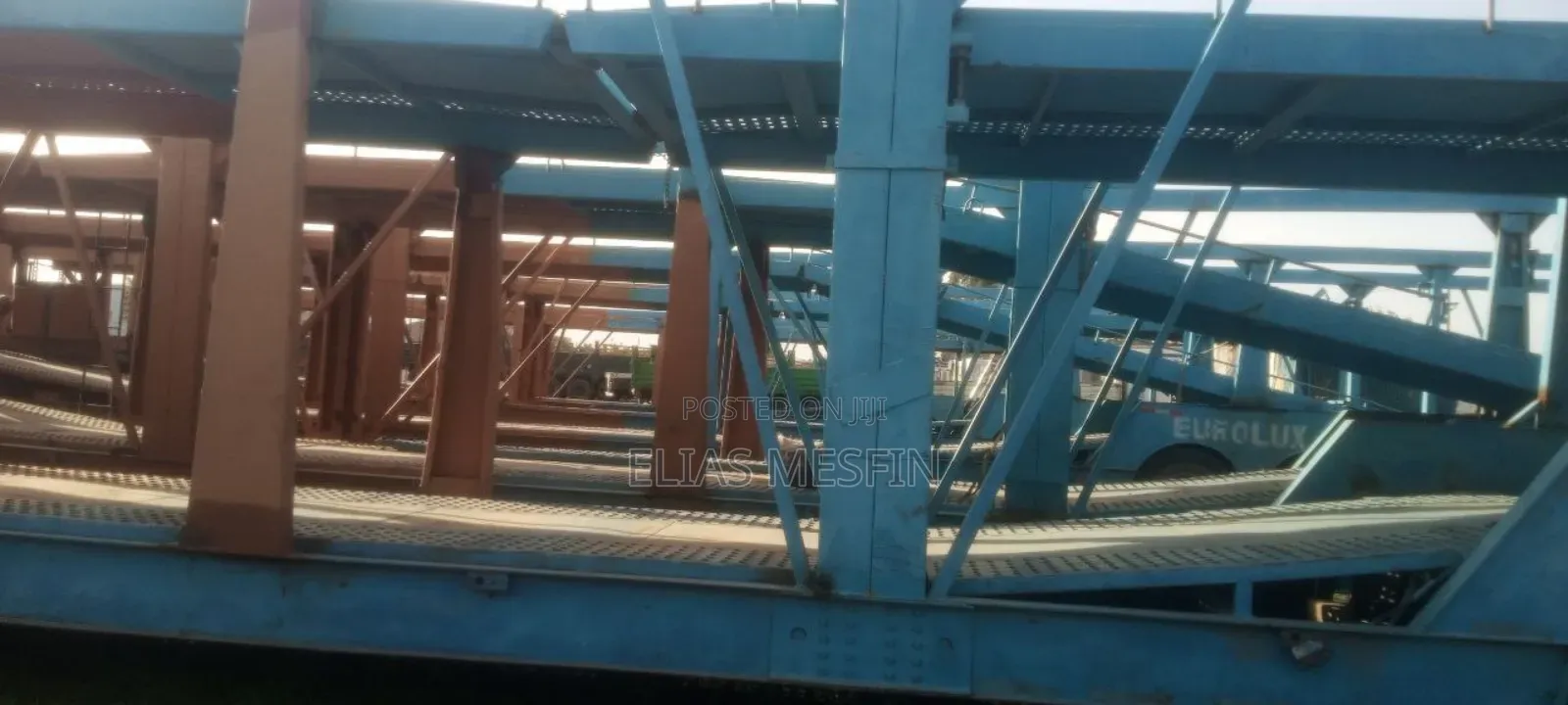 ለሽያጭ የቀረበ ከባድ መኪና (ሎቤድ) Heavy-Duty Car Carrier Truck for Sale