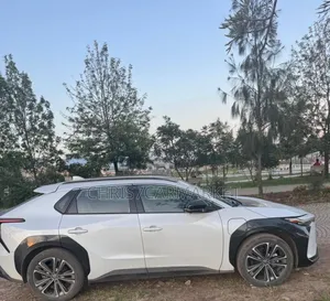 Toyota bZ4X 2024 White