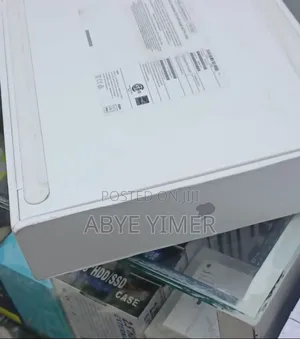 New Apple MacBook Pro 2023 M2 Max 14-Inch 16GB Intel Core M2 SSD 1T