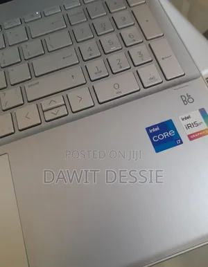 Photo - New Laptop HP 16GB Intel Core I7 SSD 1T