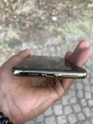 New Apple iPhone 11 Pro Max 256 GB Gold