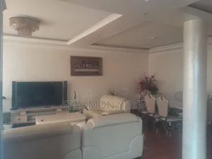 9bdrm House in Adis Ababa, Bole for sale