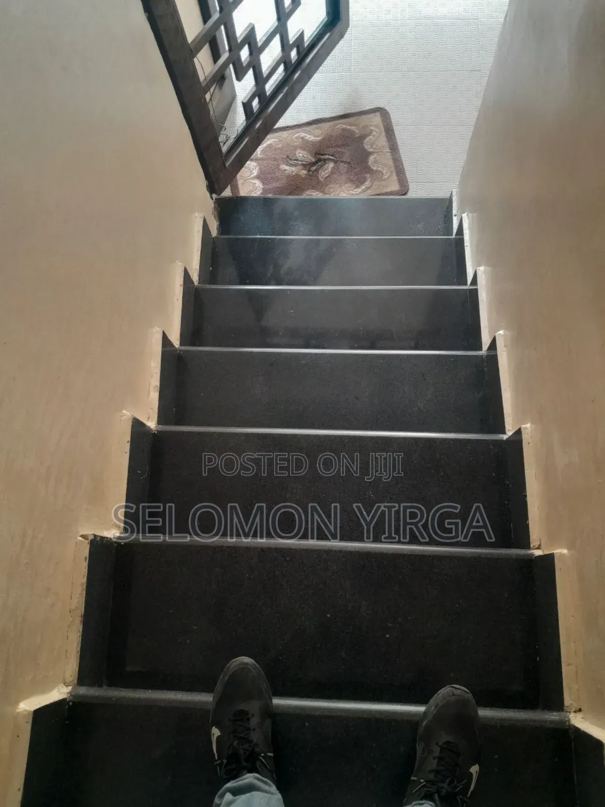 9bdrm House in Adis Ababa, Bole for sale