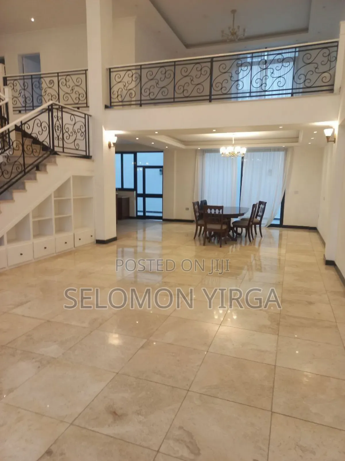 9bdrm House in Adis Ababa, Bole for sale