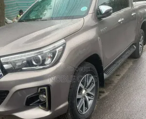 Toyota Hilux Revo Double Cab Deisel 2.8 AWD 2020 Brown