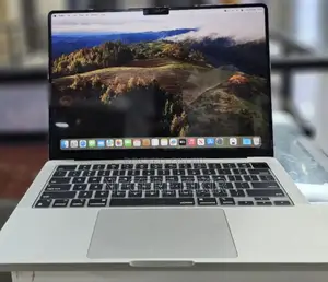 New Laptop Apple MacBook Pro 2019 8GB Intel Core M3 SSD 512GB
