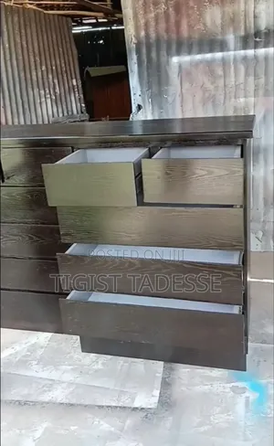 Cheast Drawer Oak Made Quality Material150cm