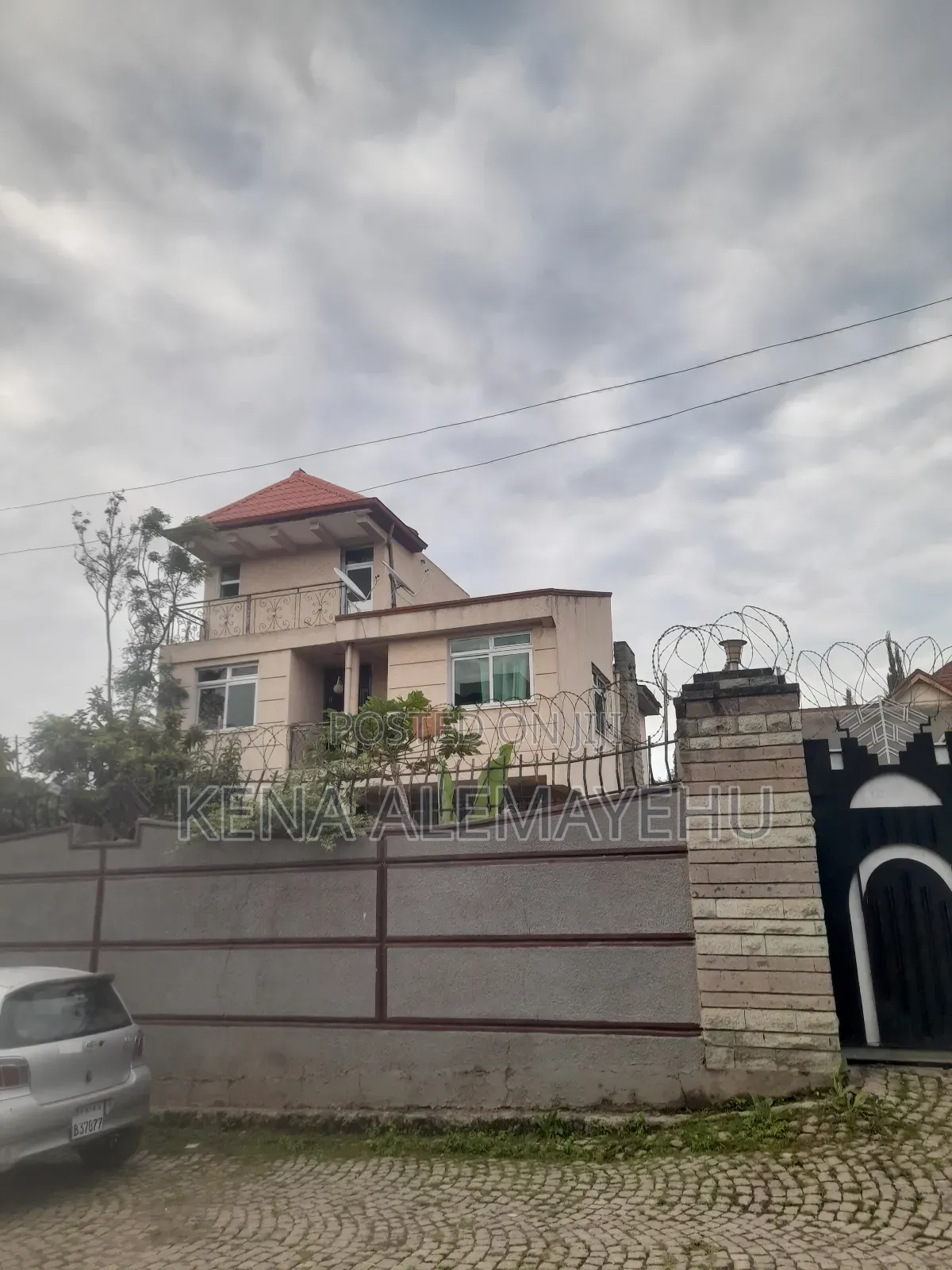 4bdrm House in Adama for sale