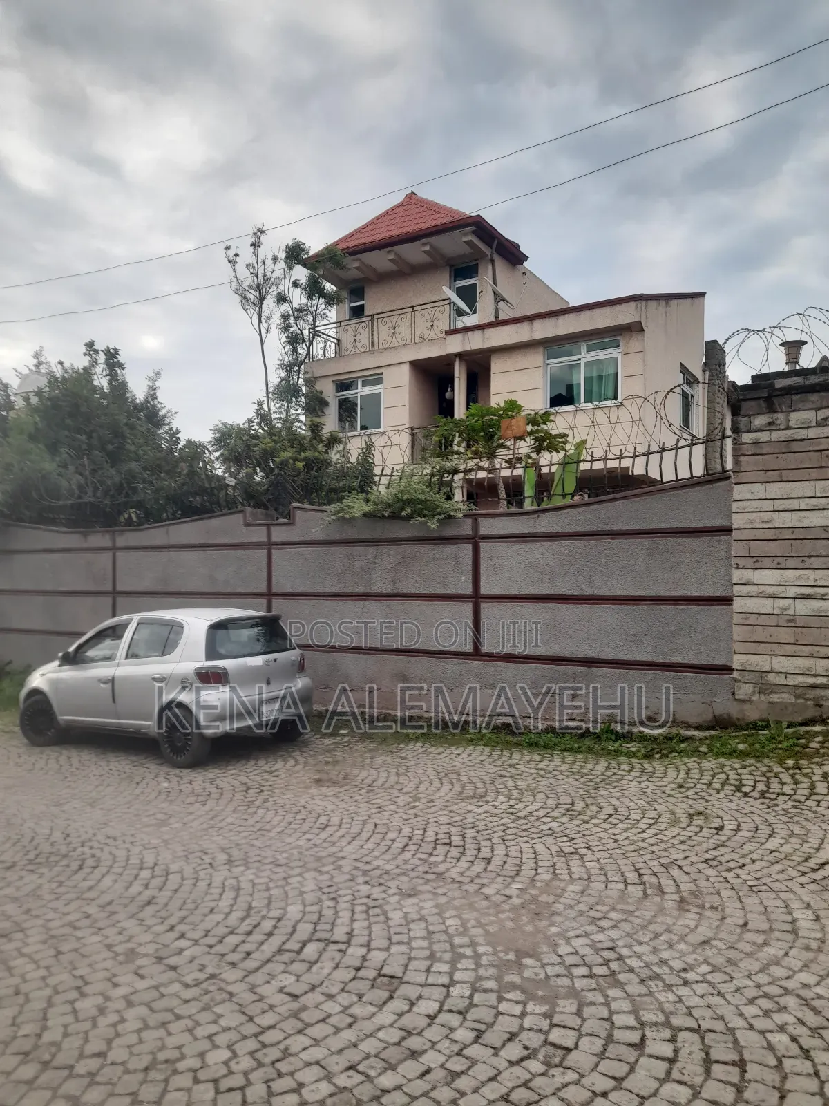 4bdrm House in Adama for sale