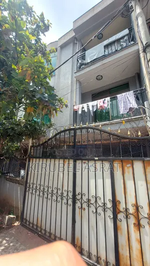 Photo - Furnished 4bdrm House in Yeka for sale