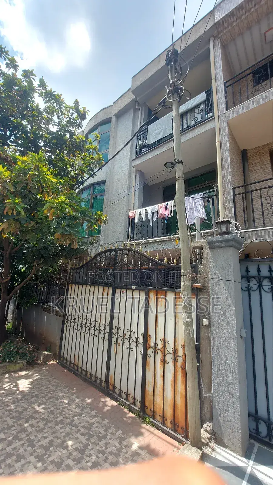 Furnished 4bdrm House in Yeka for sale