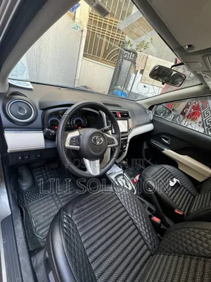 Toyota Rush 2022 Gray