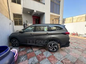 Toyota Rush 2022 Gray