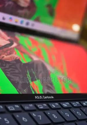 New Laptop Asus 32GB Intel Core I7 SSD 1T