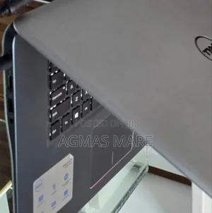 New Laptop Dell Inspiron 15 8GB Intel Core I7 SSD 1T