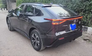 Toyota bZ4X 71.4 kWh AWD 2023 Black