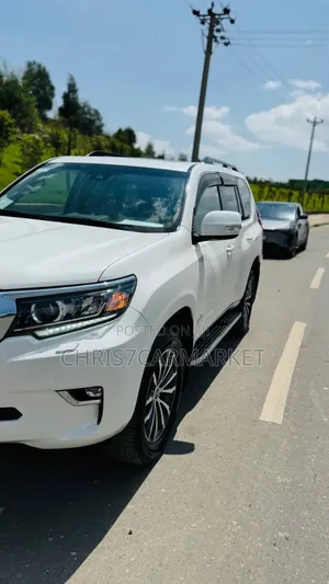 Toyota Land Cruiser Prado 2.8 2020 White