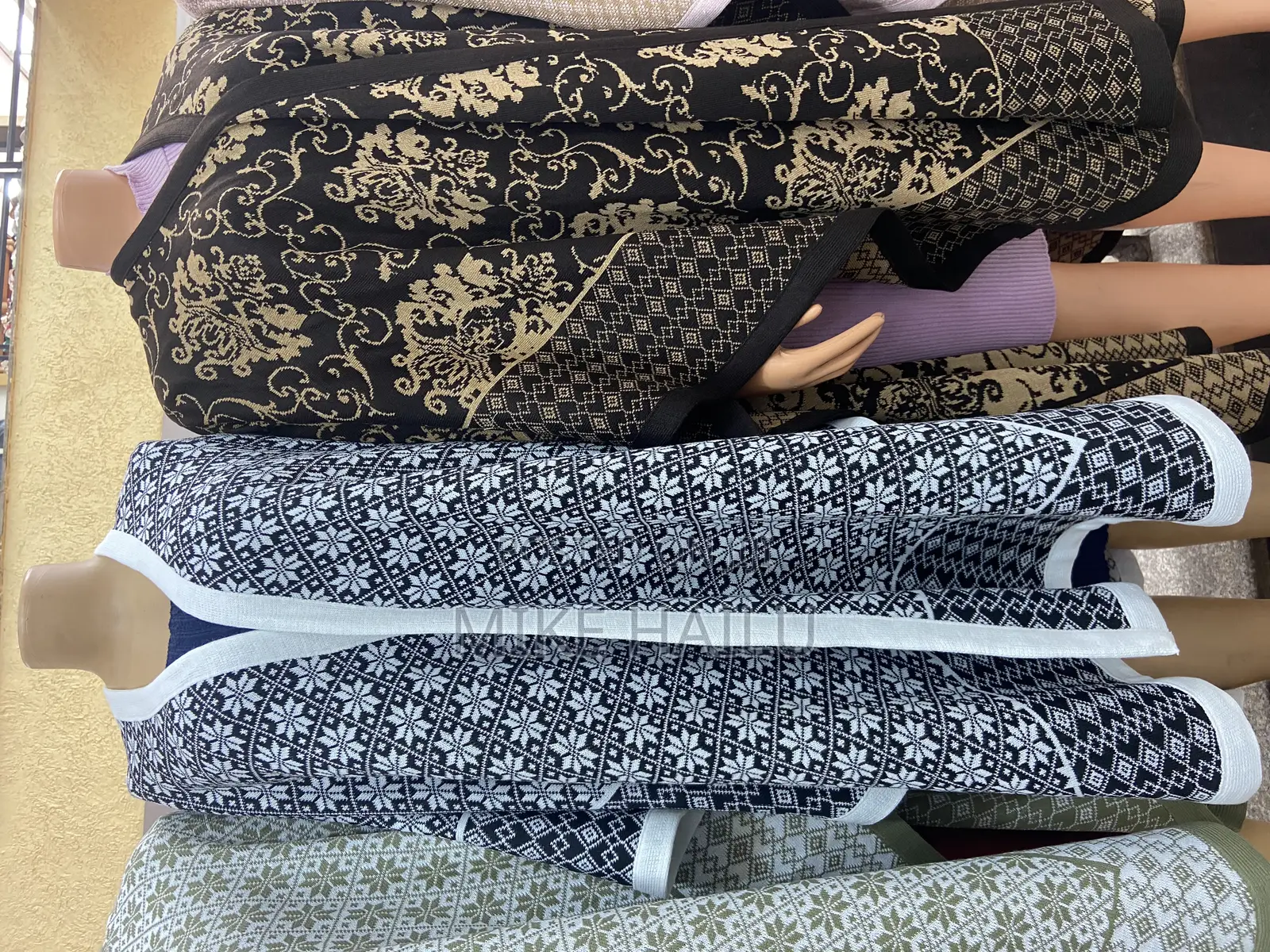 የሴቴች ካባ Girls Clothing