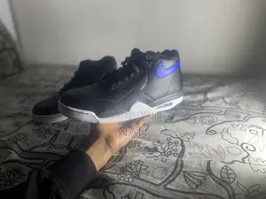 Nike Flight Legacy Leather Sneakers