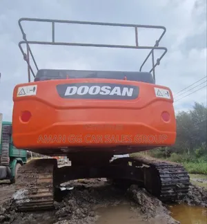 Excavator. Doosan.