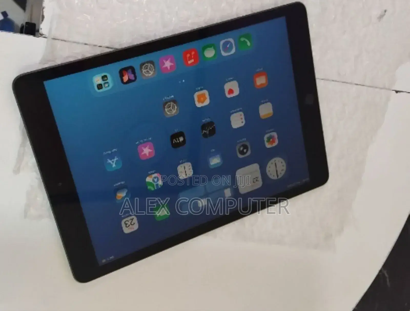 New Apple iPad 10.2 (2020) 128 GB