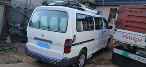 Photo - Toyota HiAce 2006 White