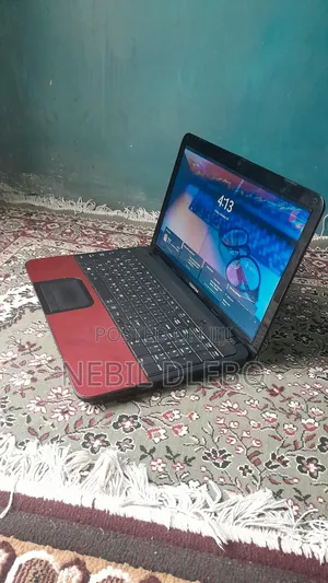 Photo - Laptop Toshiba 4GB HDD+SSD 512GB