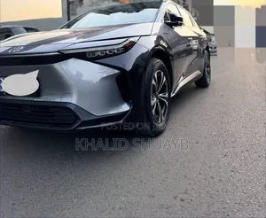 Toyota bZ4X 2023 Silver