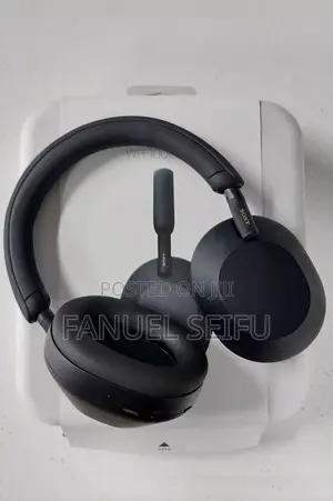 Photo - Sony Wh-1000xm5