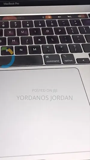 New Laptop Apple MacBook Pro 2019 32GB Intel Core I9 SSD 1T
