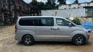 Hyundai Starex 2014 Silver
