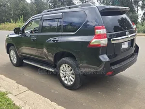 Toyota Land Cruiser 2016 Black